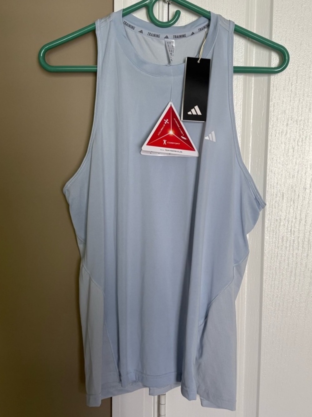 NWT adidas Women's Training Tank. Size XS. - Picture 3 of 4